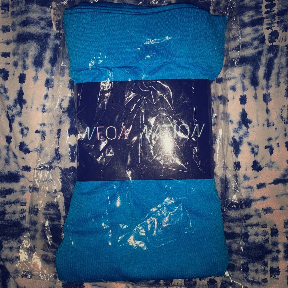 Neon Nation Leggings in electric blue